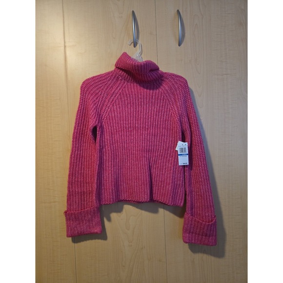 NWT Pink turtleneck sweater - Picture 1 of 2